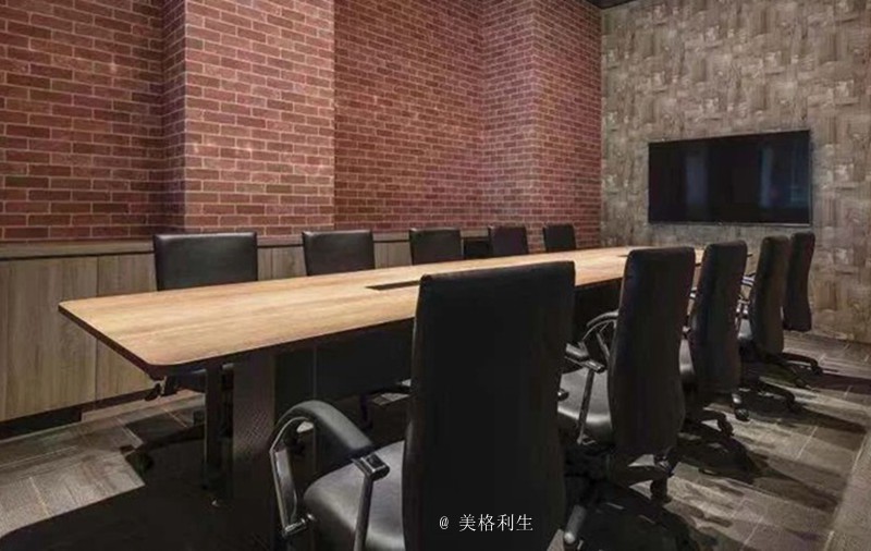 1639213062930082.jpg 1會議桌.jpg